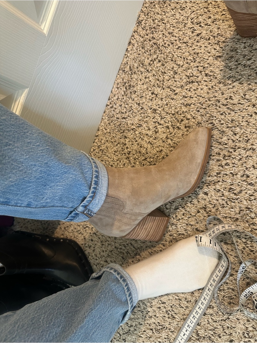 Marc Fisher Pointed Toe Heeled Ankle Boots in Dark Walnut Suede 8/EU38/9 5/8/24.